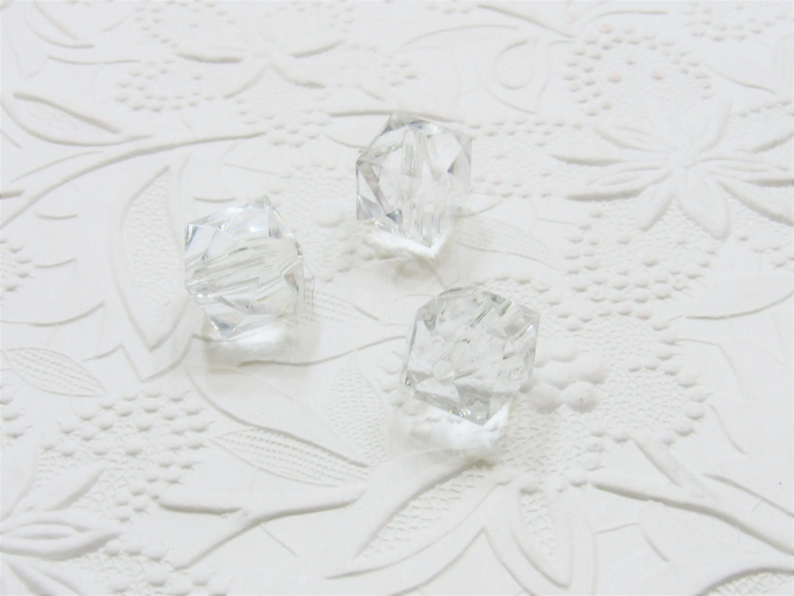20mm Clear Faceted Ice Cube Beads, Chunky Ice Cube Bead, Bubblegum Bead, Square Transparent Beads, Chunky Necklace  Bead