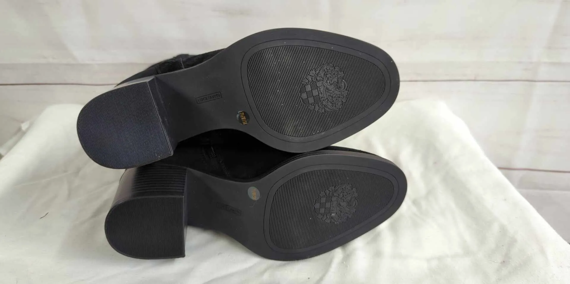 7.5W BLACK A520107 Vince Camuto Water-Repellent Mid-Shaft Suede Boots -Zelcinna