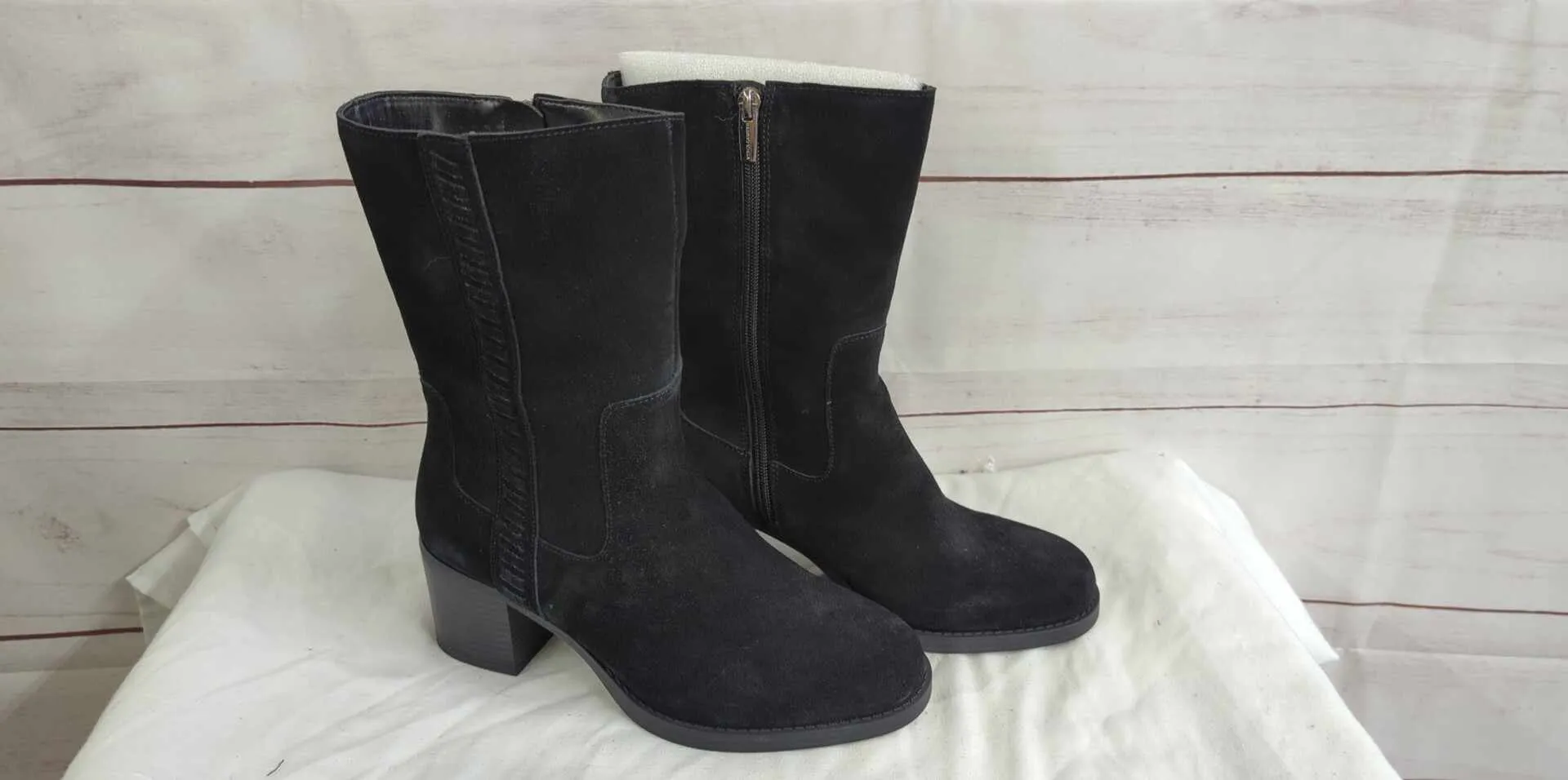 7.5W BLACK A520107 Vince Camuto Water-Repellent Mid-Shaft Suede Boots -Zelcinna