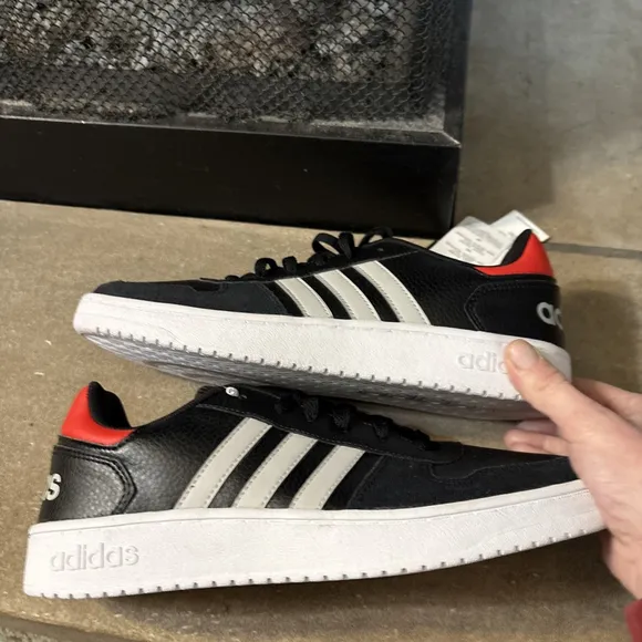 Adidas Hoops 2.0 Casual Shoes Black/Gray/Red EE7800 Men's Size 10 Leather NWT