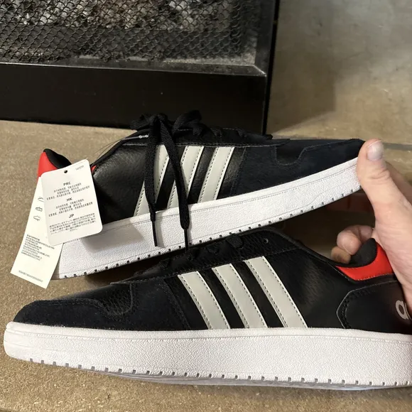 Adidas Hoops 2.0 Casual Shoes Black/Gray/Red EE7800 Men's Size 10 Leather NWT