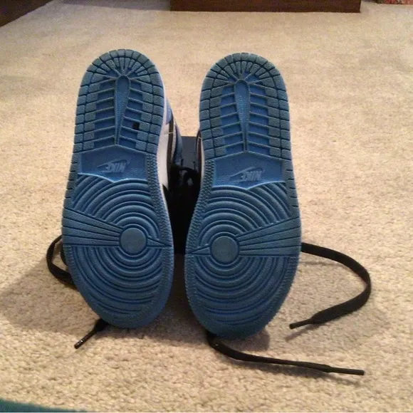 AIR JORDAN 1 RETRO HIGH OG GS “UNCTOE” BLUE/ BLACK &amp; WHITE— LITTLE BOYS 11C