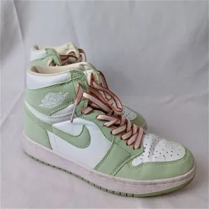 Air Jordan 1 Retro High Seafoam, Big Kids Size 6.5