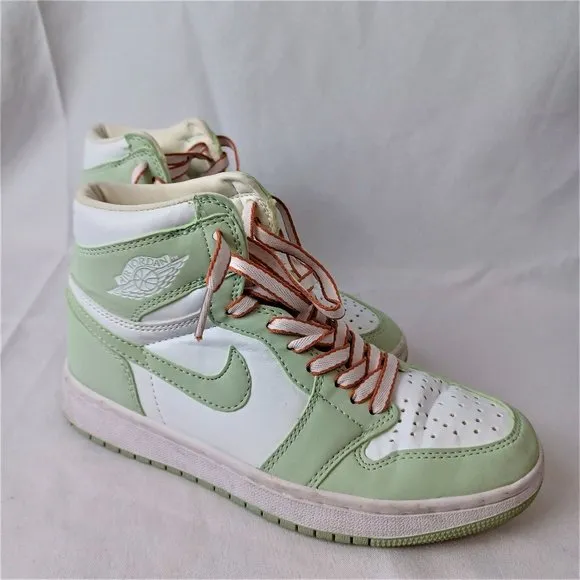 Air Jordan 1 Retro High Seafoam, Big Kids Size 6.5