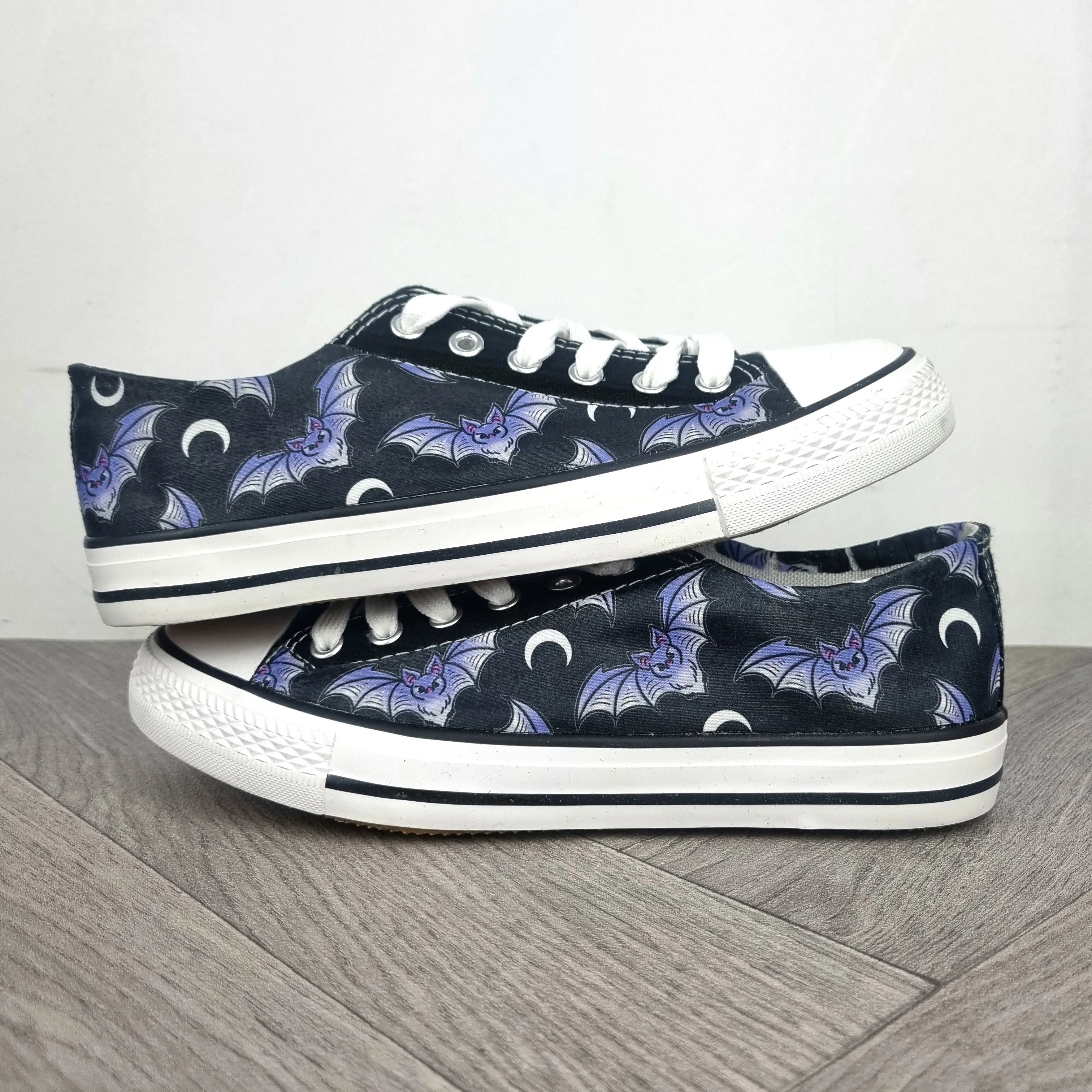 Bats women sneakers