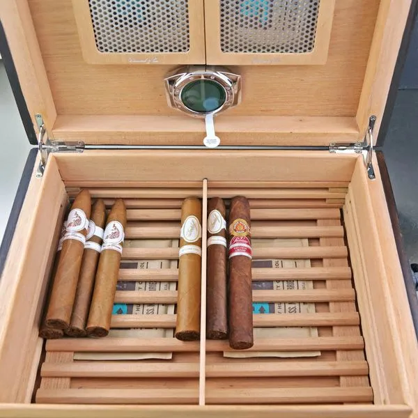 Brizard and co. The "Airflow" Cigar Humidor - Sunrise Black and Bubinga (60/70 Count)