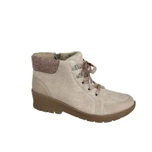 Bzees Brooklyn Washable Booties Lace Up Beige Fabric Size 11M