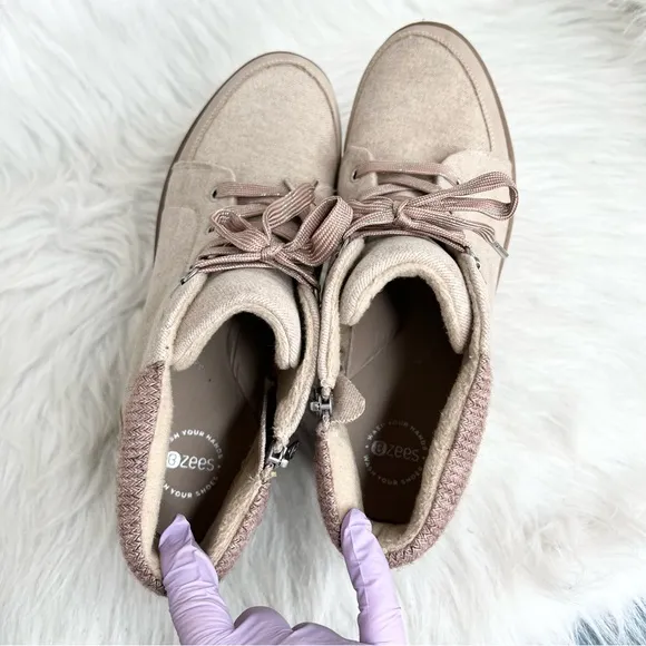 Bzees Brooklyn Washable Booties Lace Up Beige Fabric Size 11M