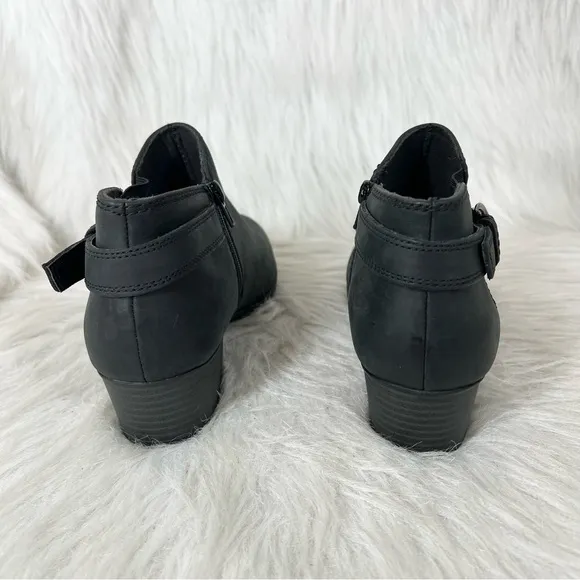 Clarks Women's Adreena Field Booties Black Size 9.5M