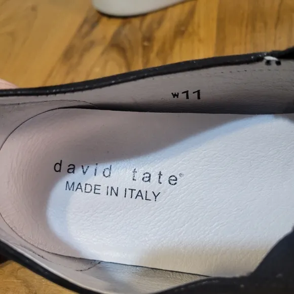David Tate size 11 Vavy slip-on sneaker in black and silver metallic