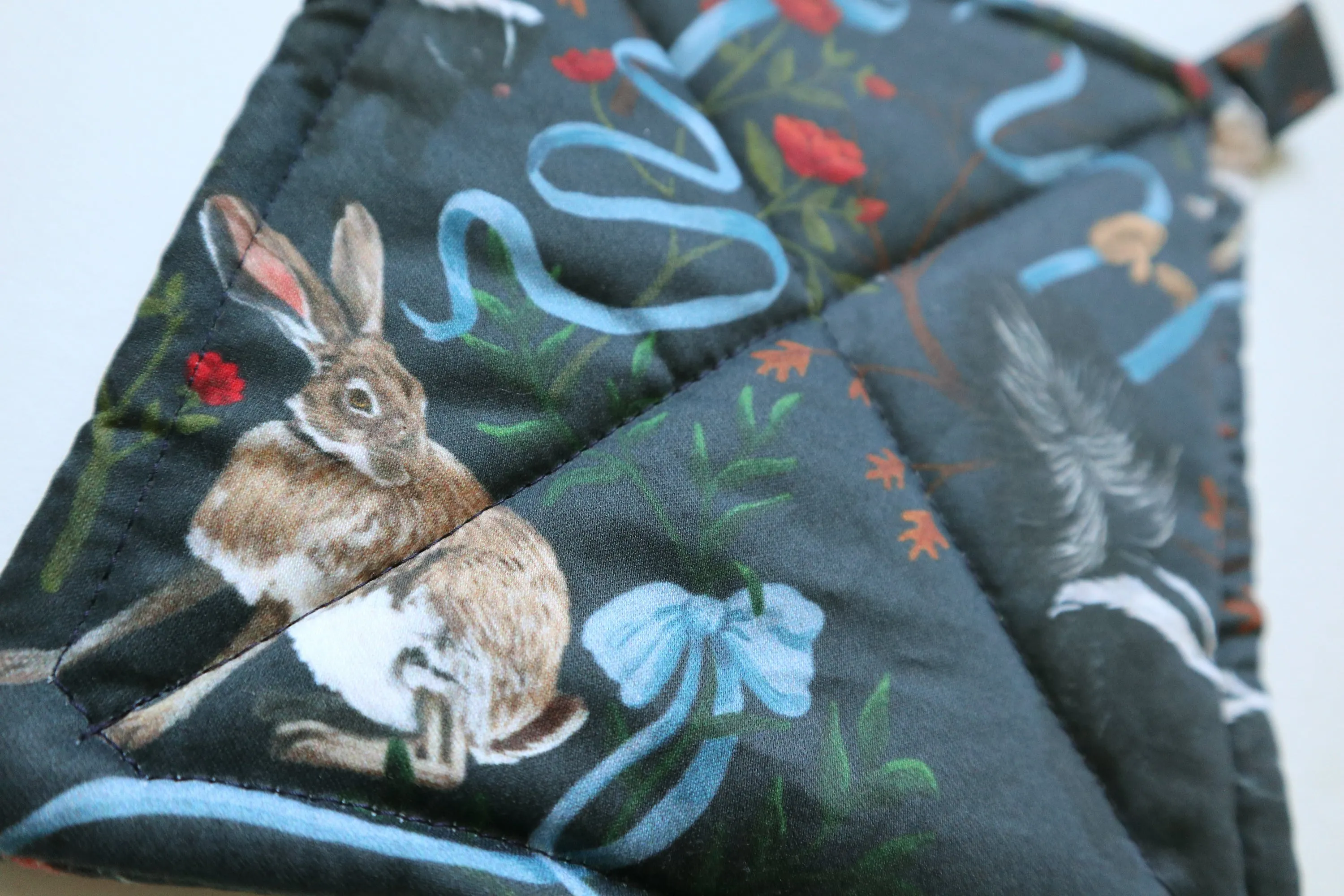Fancy Fauna Pot Holder