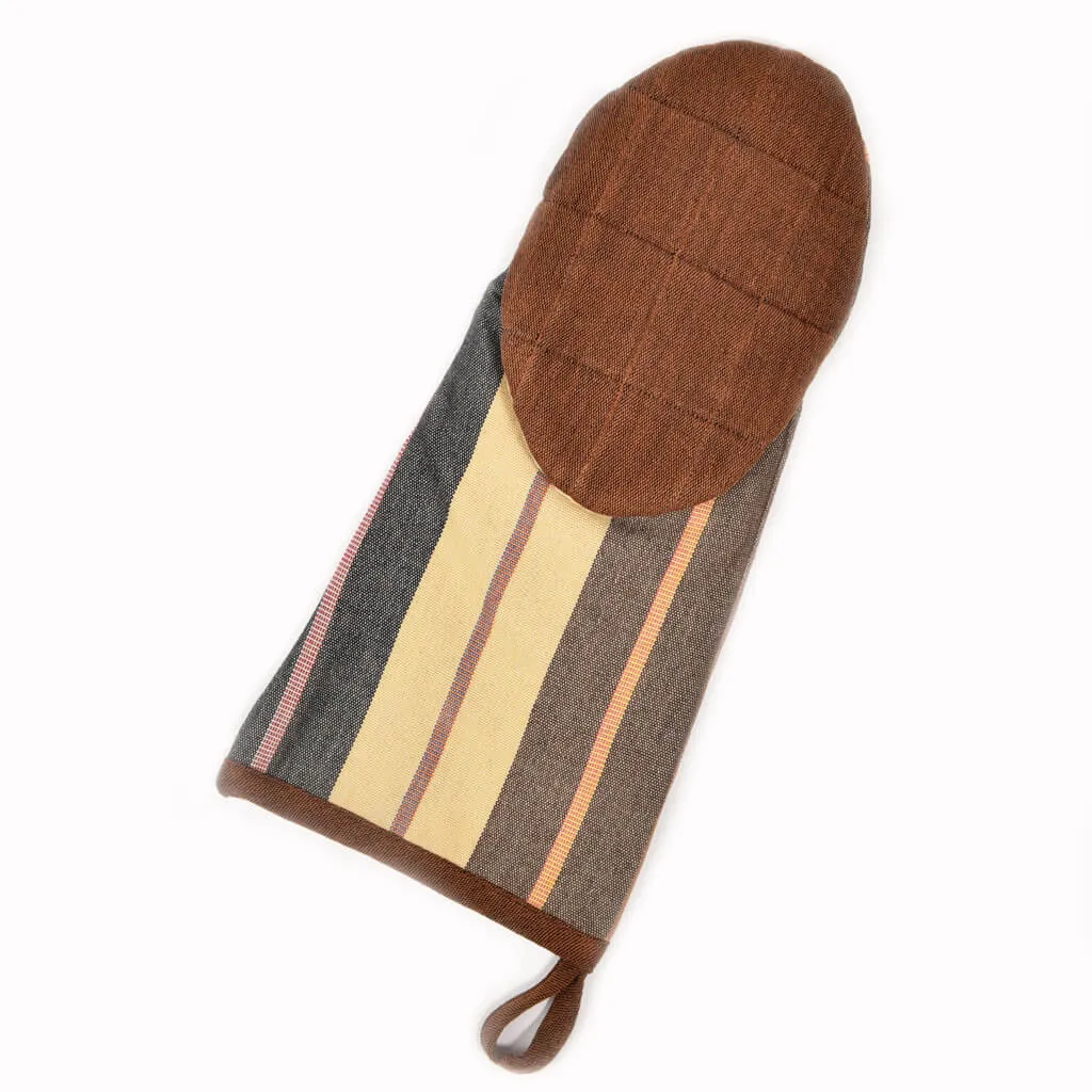 Hand Woven Barbecue Mitt | Wide Caramel