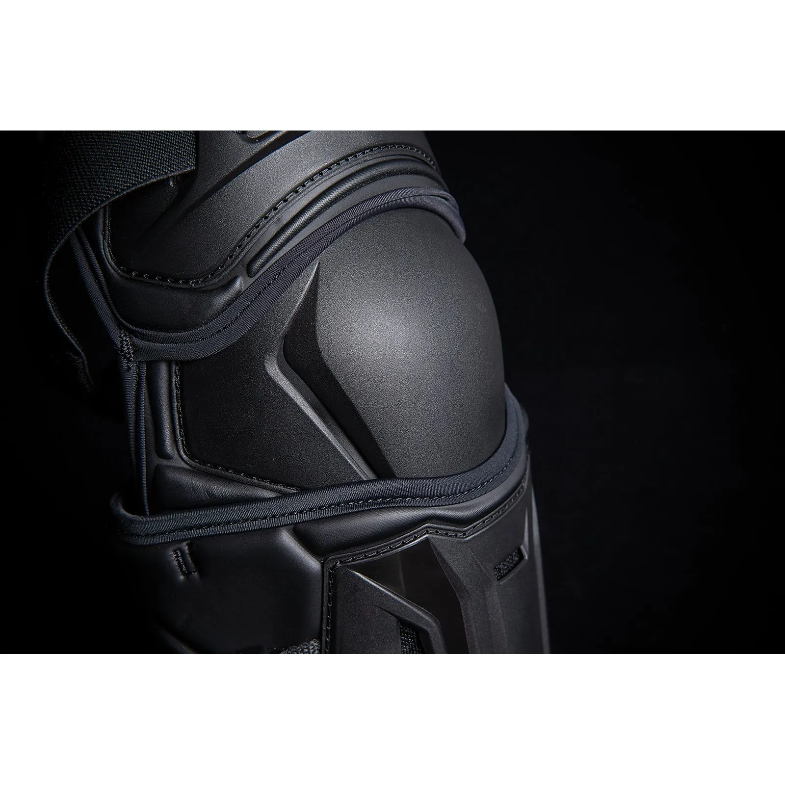ICON Field Armor 3™ Knees