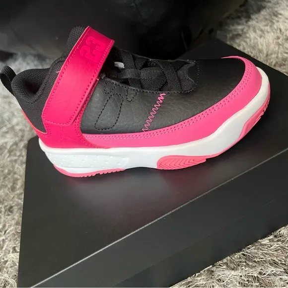 Jordan max aura 3. Brand new 11c