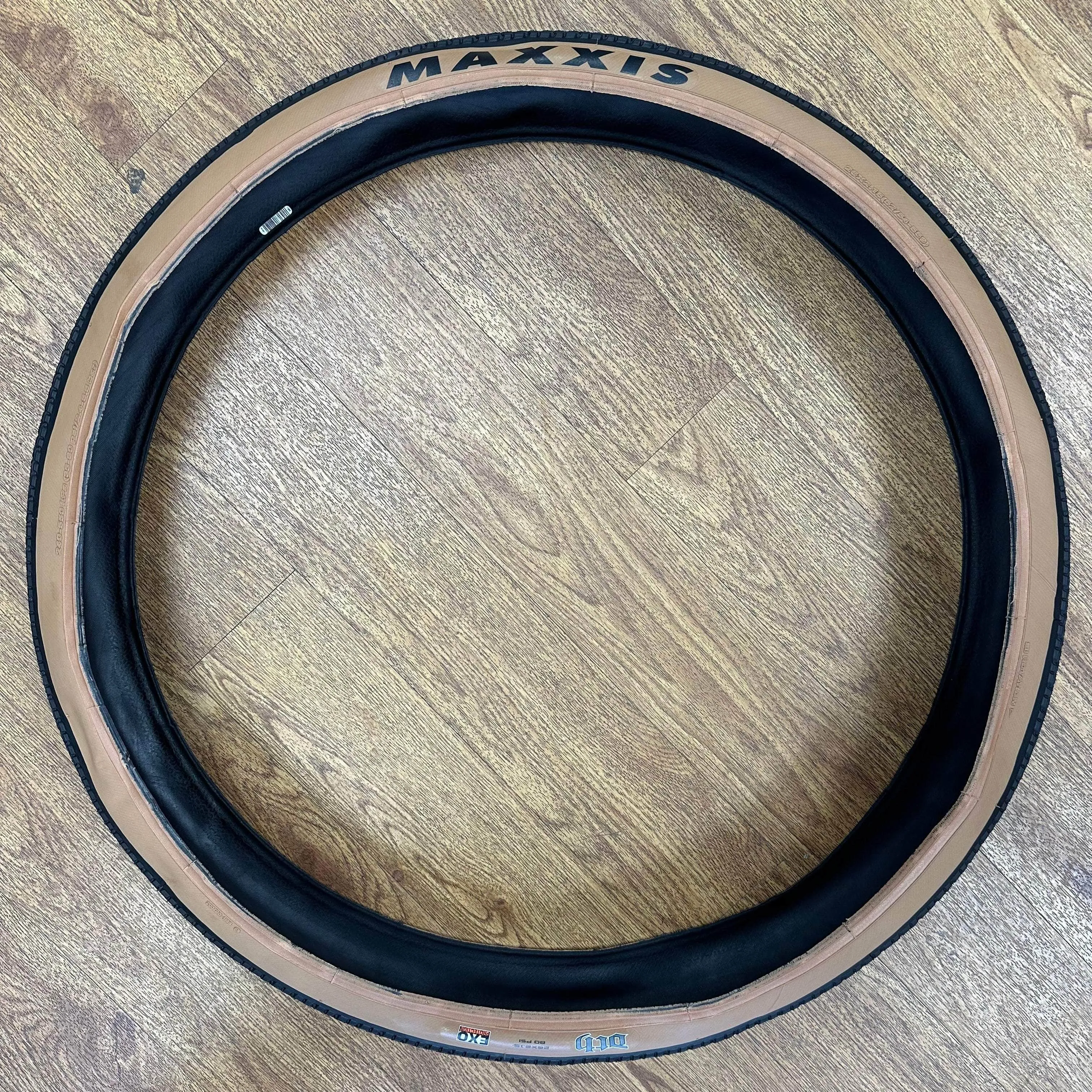 Maxxis DTH 26 inch Tyre Tanwall