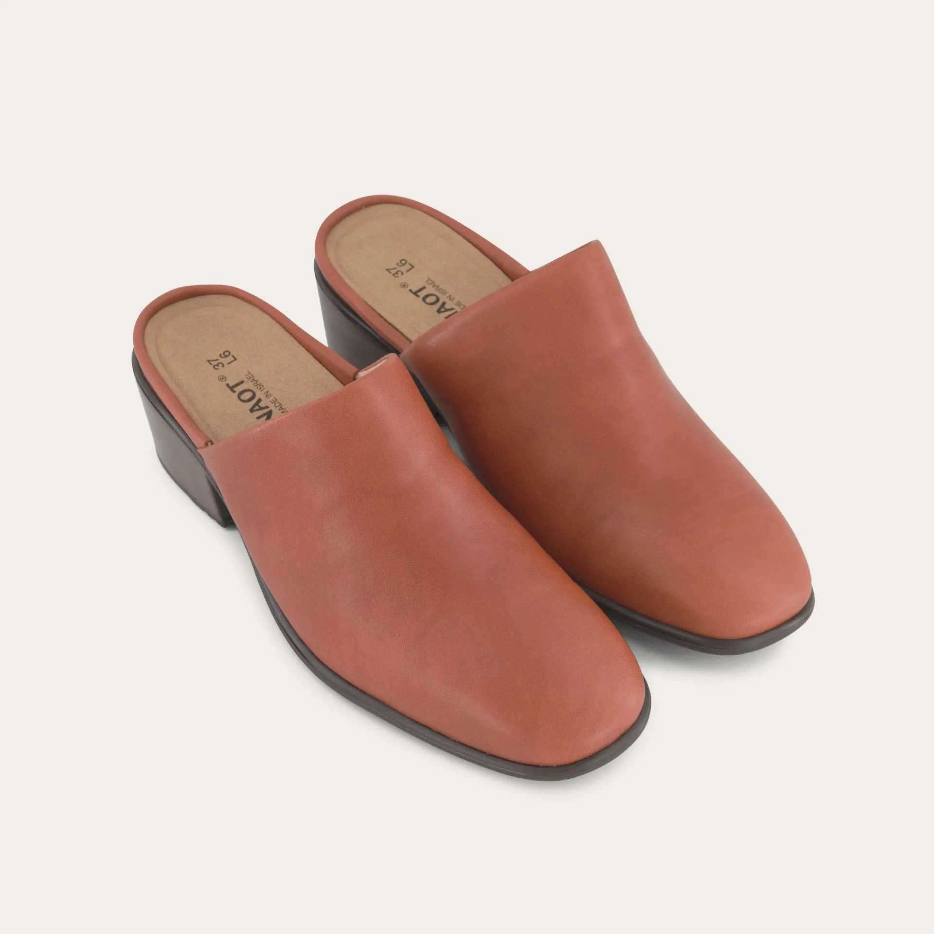 Naot Women's Dedicate - Brown Peanut Leather