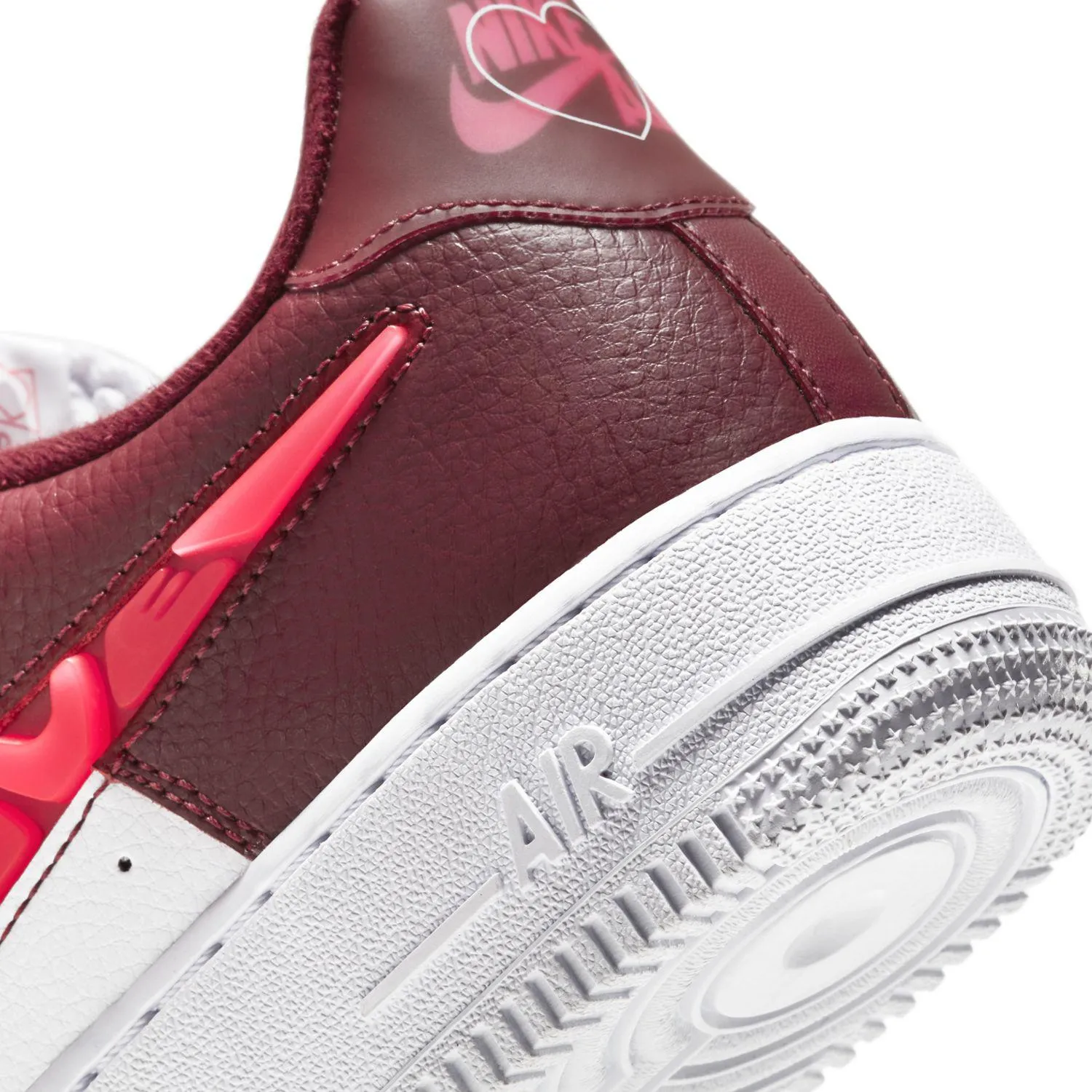 NIKE Air Force '01 SE CV8482-600