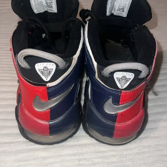 Nike air more uptempo shoes