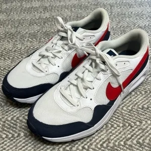 Nike Air red‎ white and blue youth size 6 boys shoes