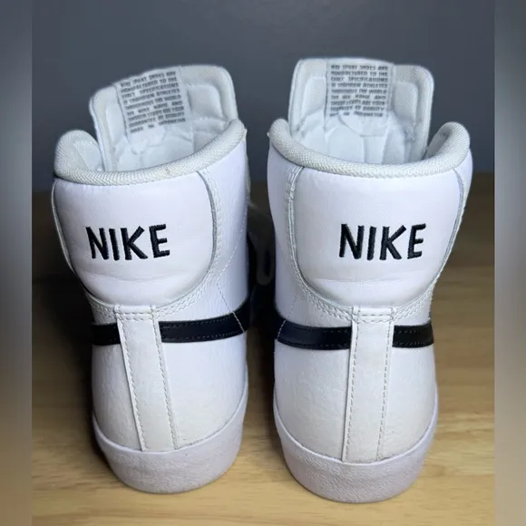 Nike Blazer Mid '77