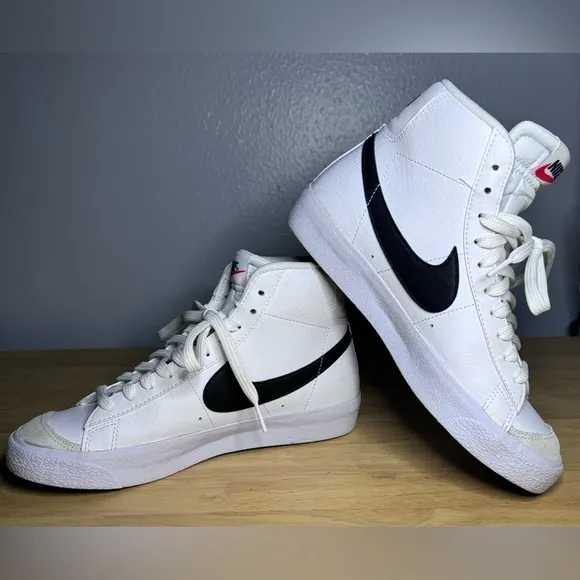 Nike Blazer Mid '77