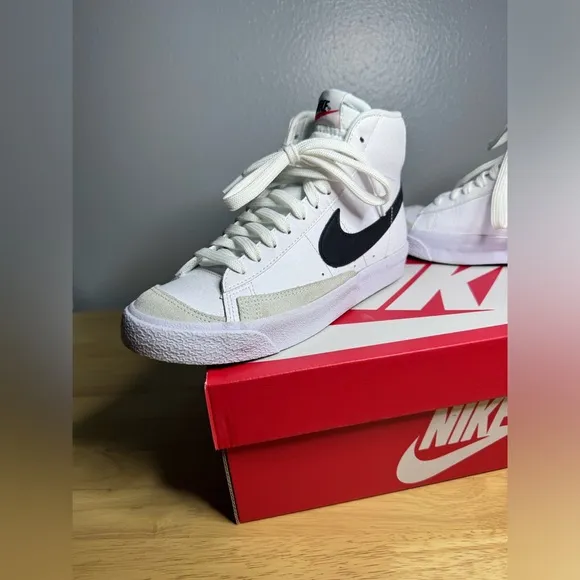 Nike Blazer Mid '77