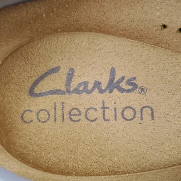 Nwob CLARKS Collection Caroline Ella Leather Metallic Floral Sneakers Size 8.5