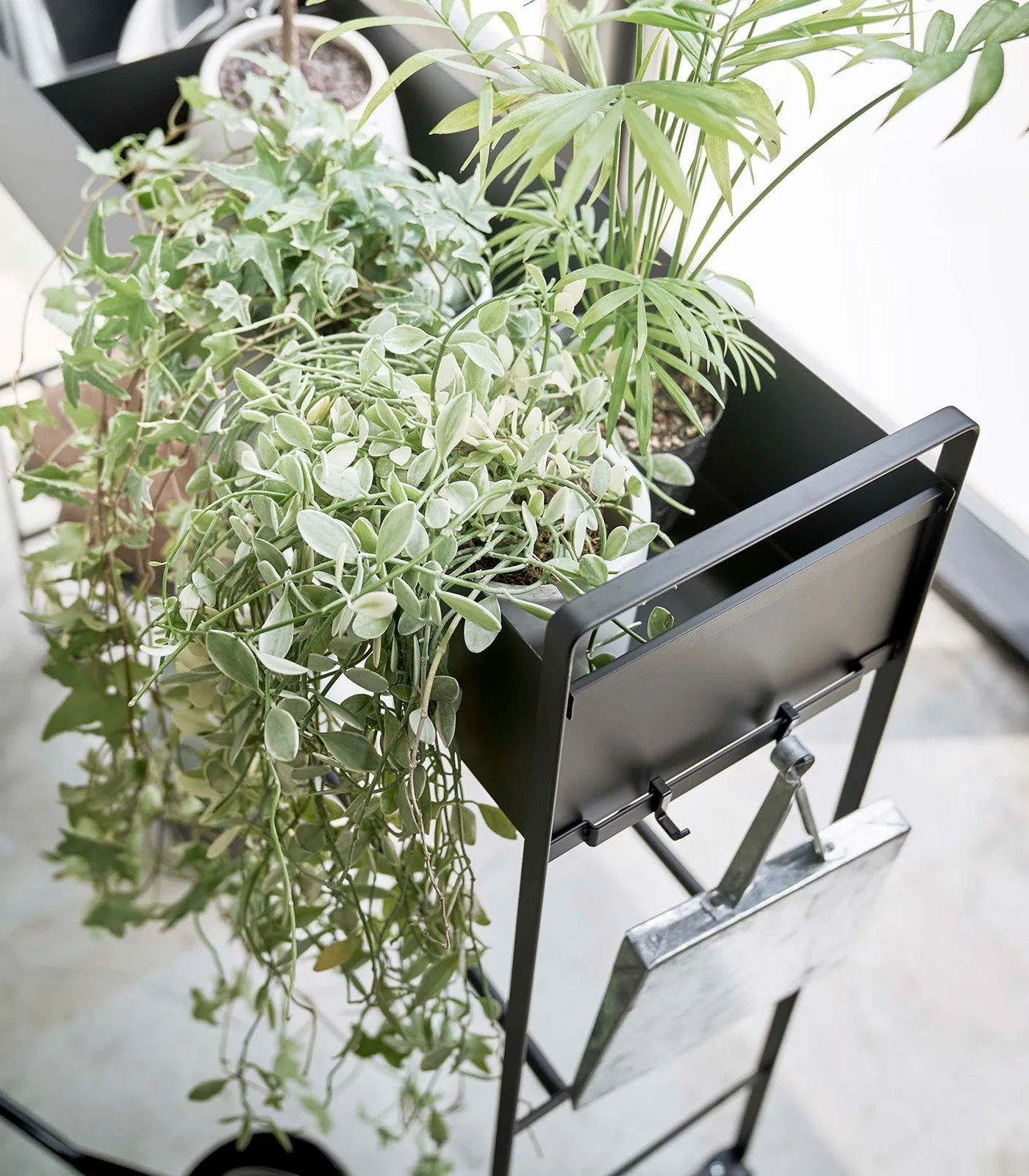 Steel Entryway Storage Cart (29.33" H)