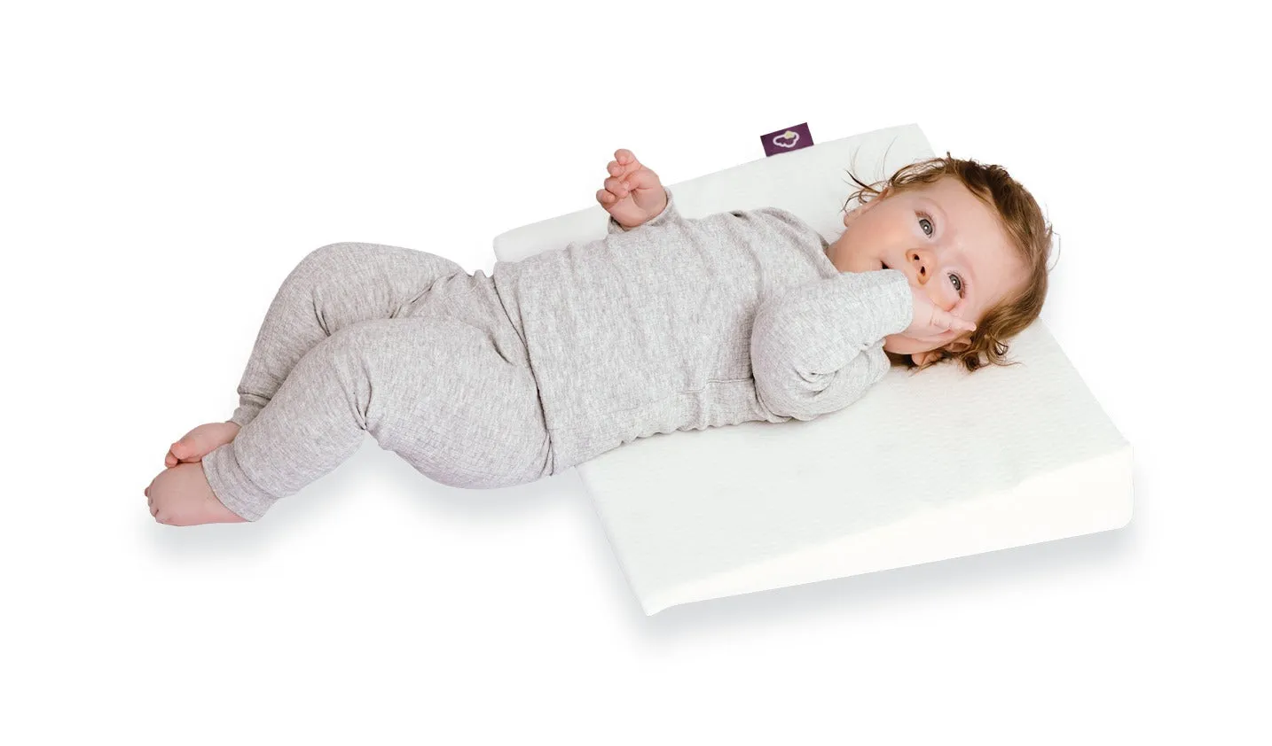 Traeumeland Care Wedge Cushion Maxi 55x35cm (6-18 months)