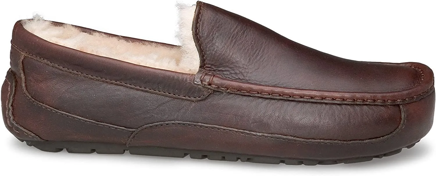 UGG Ascot